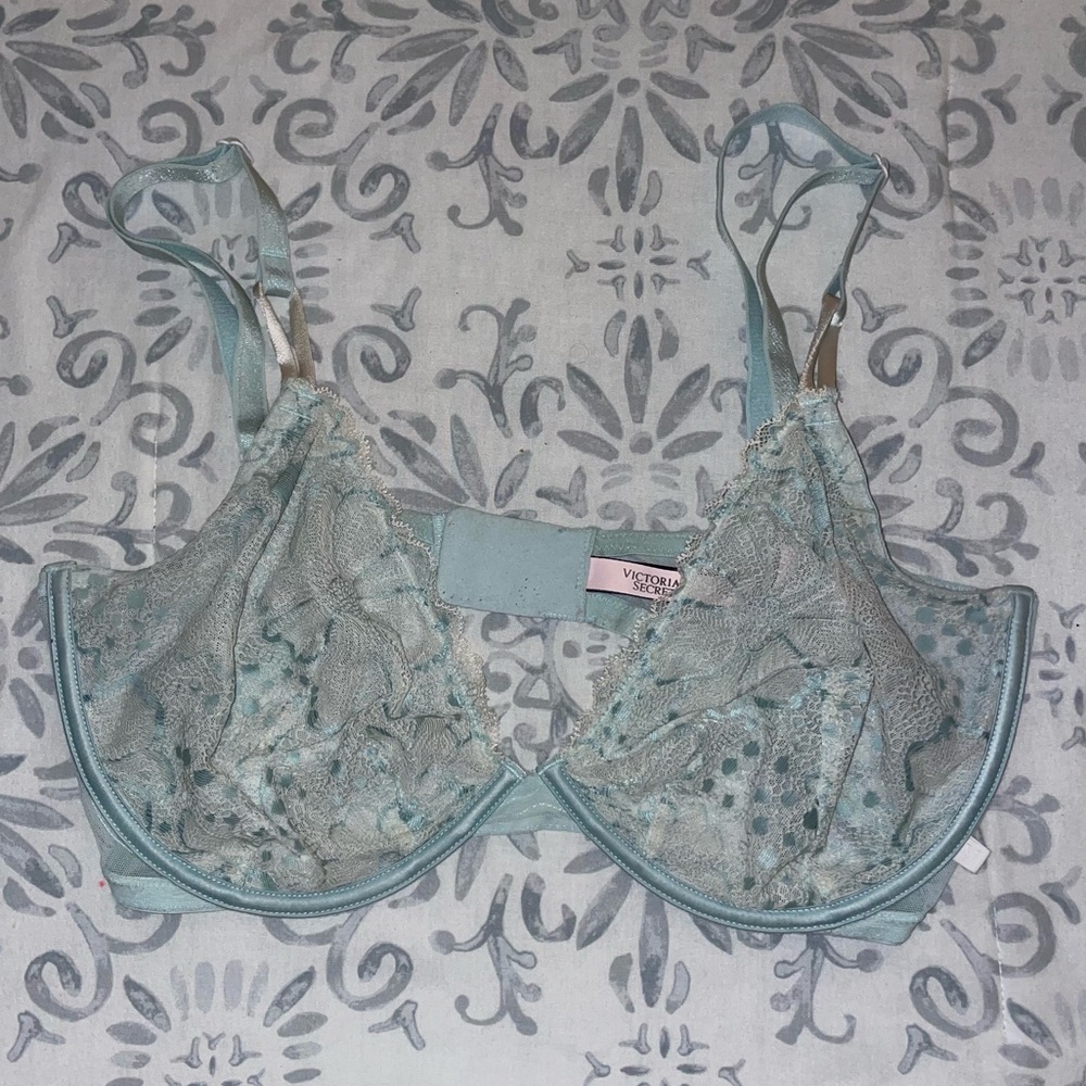 Victoria’s Secret Mint Lace Unlined Demi Bra